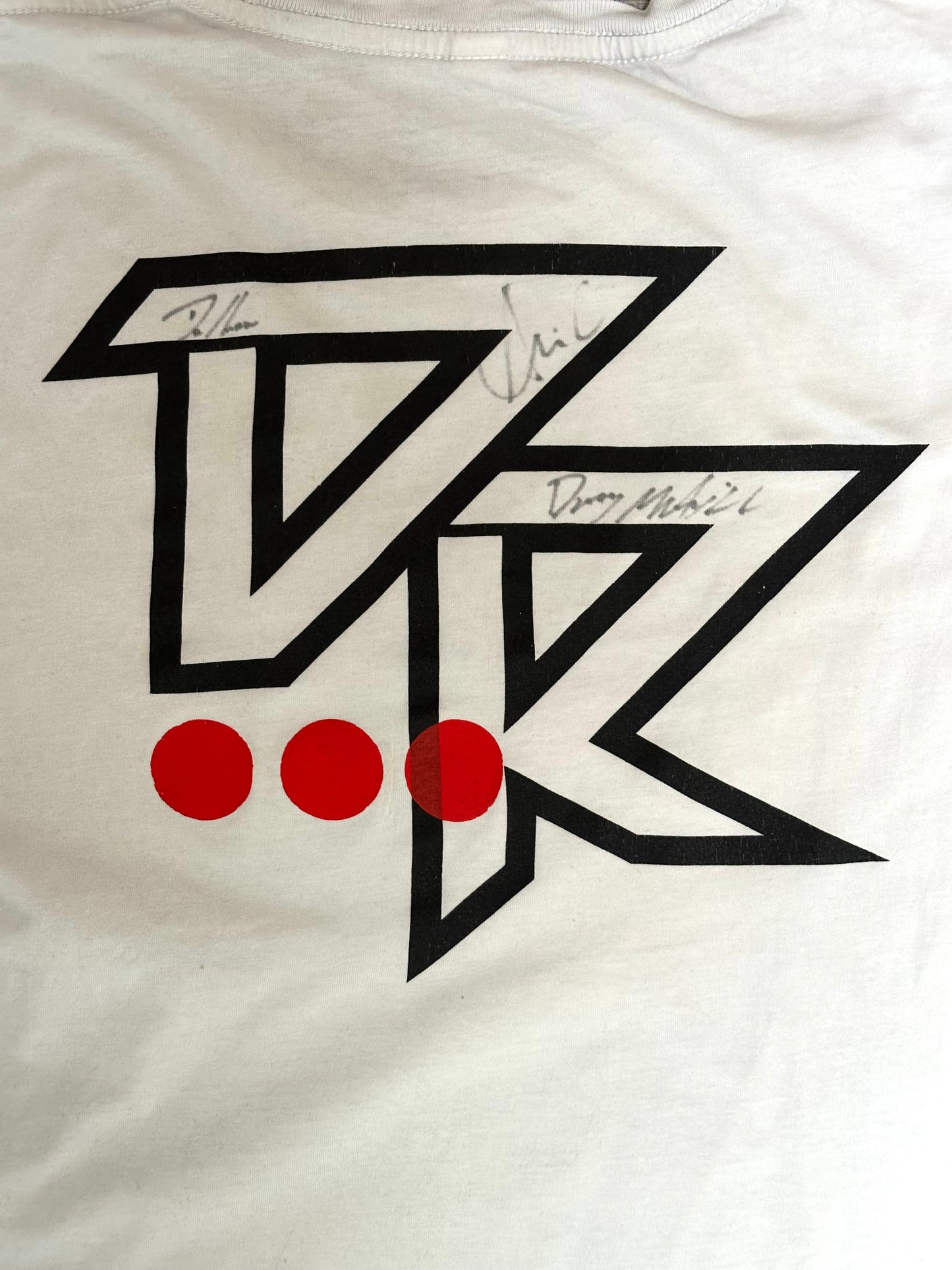DROP AND ROLL merch reworked